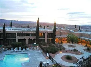 Hotel Courtyard By Marriott At Powell Page